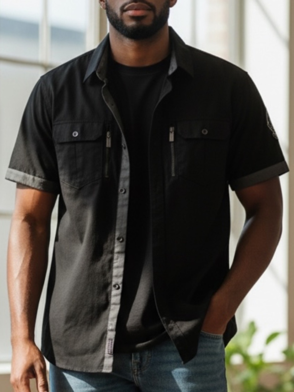 ⭐️ GUESS Men’s Short Sleeve Utility Shirt - size M